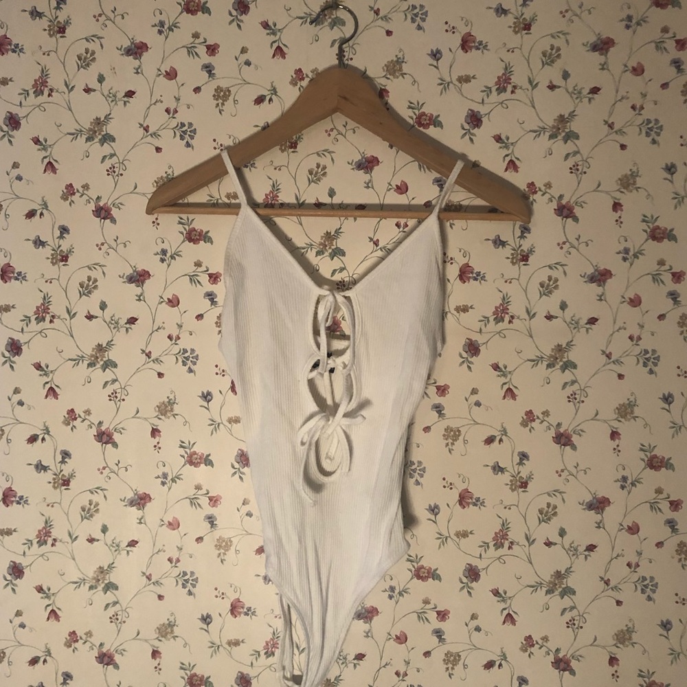 tri-tie urban outfitters bodysuit!